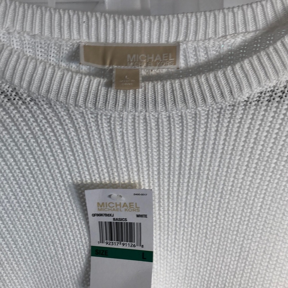 Sweaters - Picture 3 of 4